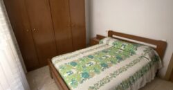 Acogedor piso en Calle Postas – 3 Dormitorios, Terraza y Dos Patios Privados