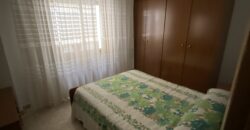 Acogedor piso en Calle Postas – 3 Dormitorios, Terraza y Dos Patios Privados