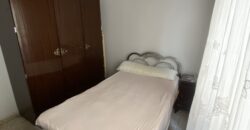 Acogedor piso en Calle Postas – 3 Dormitorios, Terraza y Dos Patios Privados